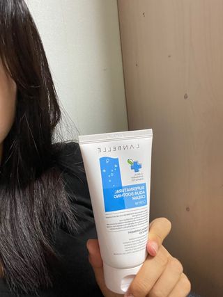랑벨 수퍼내츄럴 아쿠아 수딩 크림 100ml — 5점을 준 리뷰어가 2022년 5월 올린 사용 사진