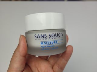 산수시 아쿠아 베네핏 24h 수부지 물광 속건조 수분크림 50ml — 5점을 준 리뷰어가 2021년 7월 올린 사용 사진