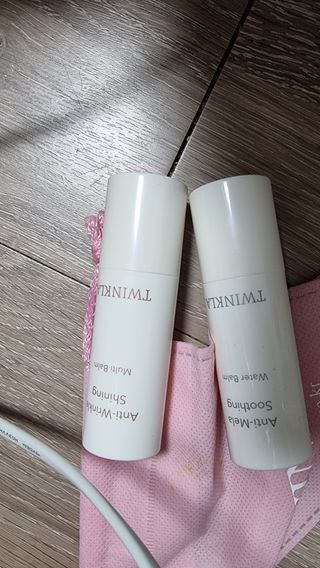 [트윙클라] 안티멜라 수딩 워터밤+안티링클 샤이닝 멀티밤 — 3.5점을 준 리뷰어가 2022년 6월 올린 사용 사진