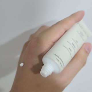 러브모아 향수 고체향수 승무원 고체향수 바르는 향수 니치향수 도손 우드세이지 앤 씨솔트 — 4점을 준 리뷰어가 2022년 10월 올린 사용 사진