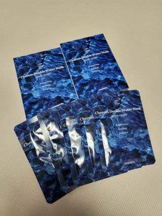 체르엠 그린 케비어 더블워터 마스크팩 5매입  2팩 — 4.5점을 준 리뷰어가 2021년 12월 올린 사용 사진