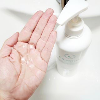 [닥터문] 센텔라 시카케어 화이트머스크 바디워시 1000ml — 5점을 준 리뷰어가 2023년 6월 올린 사용 사진