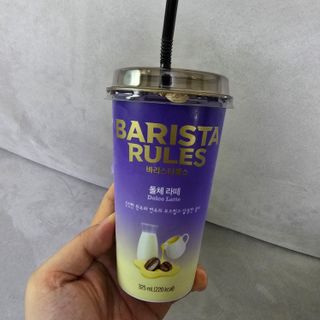 바리스타룰스 돌체 라떼 — 4점을 준 리뷰어가 2023년 4월 올린 사용 사진