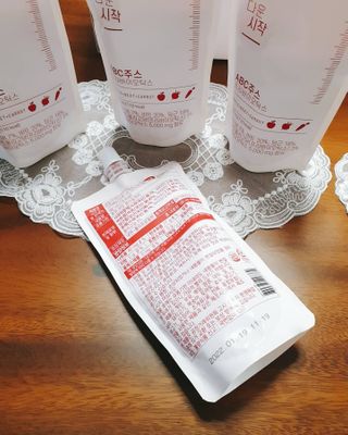 12월 15일 출시, 건강기능식품 브랜드 본리브 나 다운 시작 제품 3종 — 5점을 준 리뷰어가 2021년 2월 올린 사용 사진
