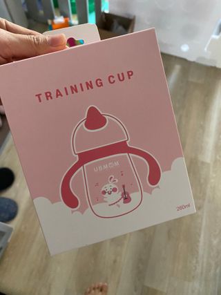 유비맘 트라이탄 코니빨대컵_컬러 랜덤 발송 — 5점을 준 리뷰어가 2020년 12월 올린 사용 사진