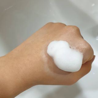 [바이로담] 저자극 약산성버블 폼 폼클렌징 150ml — 5점을 준 리뷰어가 2021년 3월 올린 사용 사진