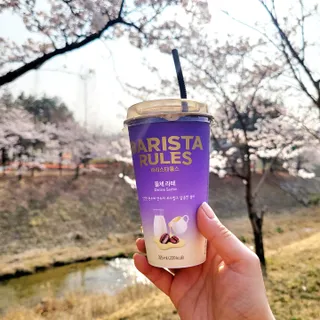 바리스타룰스 돌체 라떼 — 5점을 준 리뷰어가 2023년 4월 올린 사용 사진