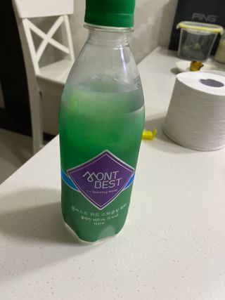 몽베스트 Montbest with Sparkling water Plain 20병 — 5점을 준 리뷰어가 2021년 11월 올린 사용 사진