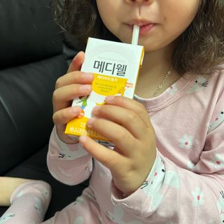 메디웰 페디아드링크 미니 바나나맛 — 4.5점을 준 리뷰어가 2022년 5월 올린 사용 사진