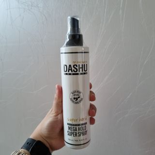 다슈코리아 다슈 포 맨 프리미엄 메가 홀드 슈퍼 스프레이 250ml — 4점을 준 리뷰어가 2021년 4월 올린 사용 사진
