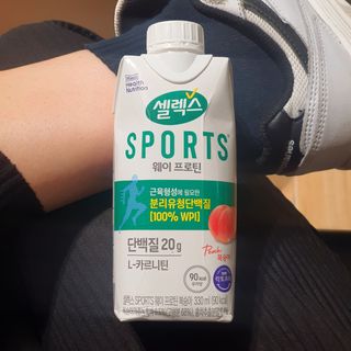 셀렉스스포츠 셀렉스 스포츠 웨이 프로틴 복숭아_ 330ml x 12팩 — 5점을 준 리뷰어가 2021년 10월 올린 사용 사진