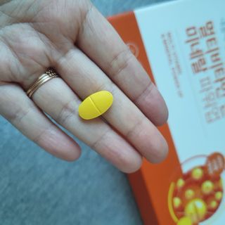 서울약사신협_내몸애발란스멀티비타민앤미네랄파워업_800mg x 90정 — 5점을 준 리뷰어가 2021년 5월 올린 사용 사진