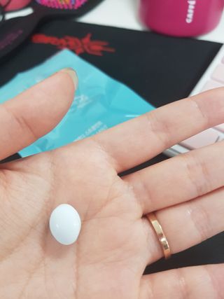 입 냄새 완화에 도움을 주는 에티켓 캔디 앳캔디 스트롱민트 — 5점을 준 리뷰어가 2021년 1월 올린 사용 사진