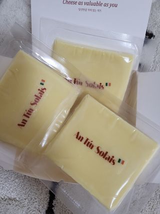 앙투어솔레 아일랜드 구워먹는 치즈 100 자연 치즈 와인안주 300g(100g x 3팩) — 5점을 준 리뷰어가 2022년 8월 올린 사용 사진