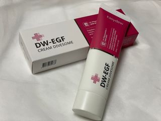 이지듀 DW-EGF 크림 다이브좀_콜라겐이 쏙쏙, 탄력피부로 다이빙 — 4점을 준 리뷰어가 2021년 2월 올린 사용 사진