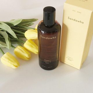 스킨큐어 산다화 비타민c 화이트닝 토너 150ml — 5점을 준 리뷰어가 2021년 12월 올린 사용 사진