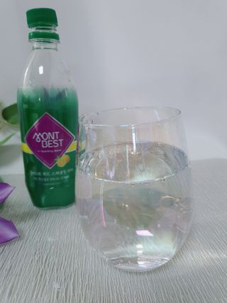 몽베스트 Montbest with Sparkling water Lemon OR Lime 20병(랜덤) — 5점을 준 리뷰어가 2022년 9월 올린 사용 사진