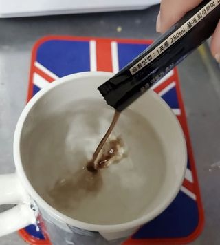 프리마인 자체 기업부설 연구소에서 찾아낸 건강한 수면의 비밀.  슬립토 플러스 30포 — 5점을 준 리뷰어가 2021년 11월 올린 사용 사진