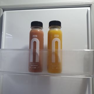 BLENDY'S 핑크 스무디+블론디 스무디 — 5점을 준 리뷰어가 2021년 12월 올린 사용 사진