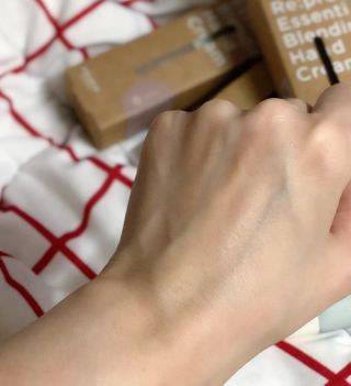 [후르디아] 끈적임 없는 착한성분 비건  핸드크림 3종 — 5점을 준 리뷰어가 2020년 12월 올린 사용 사진