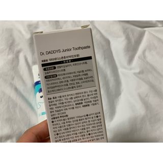 닥터데디스 안심불소 튼튼치약(청포도, 민트 중 택 1) 60g + 여행용 미니 치약 15g — 4점을 준 리뷰어가 2022년 7월 올린 사용 사진
