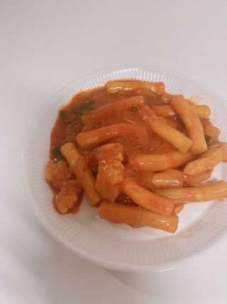 한성기업 무볼레 닭떡볶이+해물떡볶이 2종 세트 — 5점을 준 리뷰어가 2021년 10월 올린 사용 사진