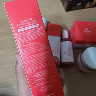 아이앤립 / EYENLIP 아이앤립 연어오일 리바이탈라이징 토너+앰플+크림 3종 세트 — 5점을 준 리뷰어가 2021년 5월 올린 사용 사진