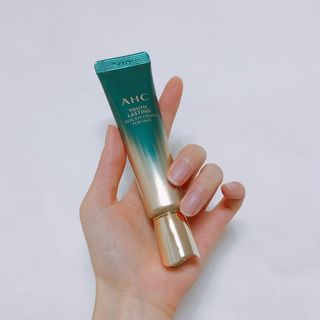[NEW 탄력유턴 아이크림] AHC 유스 래스팅 리얼 아이크림 포 페이스 — 4점을 준 리뷰어가 2021년 2월 올린 사용 사진