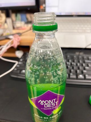 몽베스트 Montbest with Sparkling water Lime20병 — 5점을 준 리뷰어가 2023년 2월 올린 사용 사진