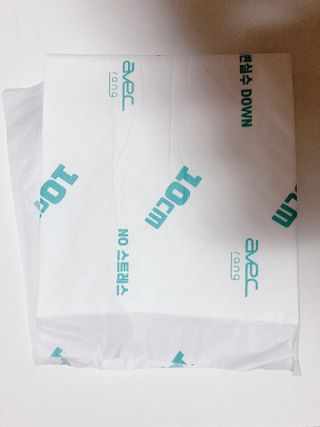 아베크 펫 와이드 프리미엄 중형 애견 강아지 배변 패드 54매 1팩 45g — 4점을 준 리뷰어가 2021년 7월 올린 사용 사진