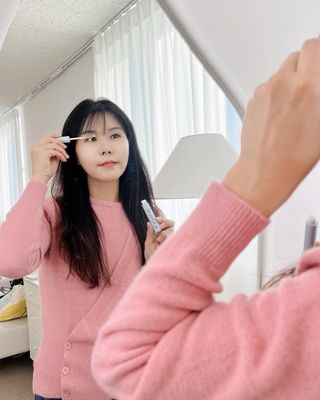 더소설 소설 인텐시브 아이래쉬 앰플 10g(SOSEOL INTENSIVE EYELASH AMPOULE 10g) — 5점을 준 리뷰어가 2024년 1월 올린 사용 사진