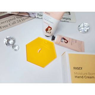 파시 FASCY 高保湿ハンドクリーム40ml+80ml セット — 5점을 준 리뷰어가 2021년 8월 올린 사용 사진