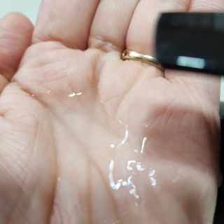 르핸스 퍼포밍 5 샴푸 비반트 포렛/베티버 포그 — 5점을 준 리뷰어가 2023년 2월 올린 사용 사진