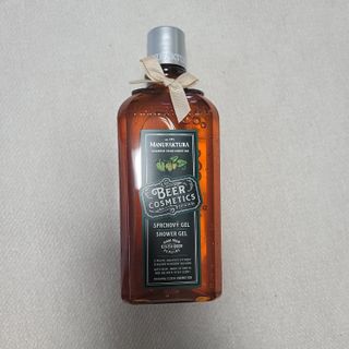 체코 비건화장품 마뉴팍투라 향좋은 맥주 샤워젤 (300ml) — 5점을 준 리뷰어가 2022년 6월 올린 사용 사진
