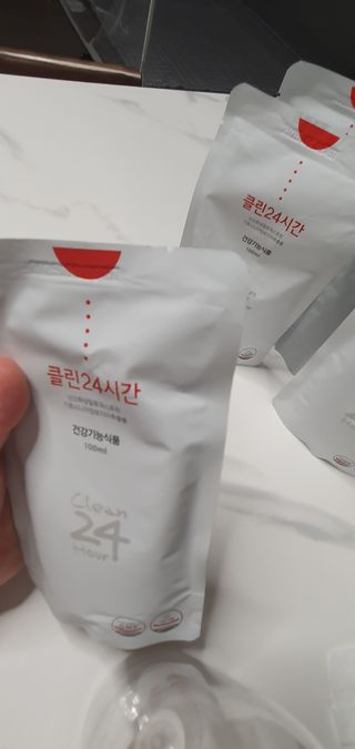 클린24시간 1BOX(5포) + 전용보틀(500ml) — 5점을 준 리뷰어가 2023년 7월 올린 사용 사진