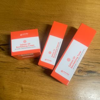 아이앤립 / EYENLIP 아이앤립 연어오일 리바이탈라이징 토너+앰플+크림 3종 세트 — 5점을 준 리뷰어가 2021년 7월 올린 사용 사진