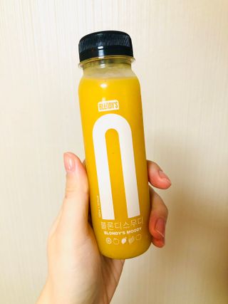 BLENDY'S 핑크 스무디+블론디 스무디 — 5점을 준 리뷰어가 2021년 12월 올린 사용 사진