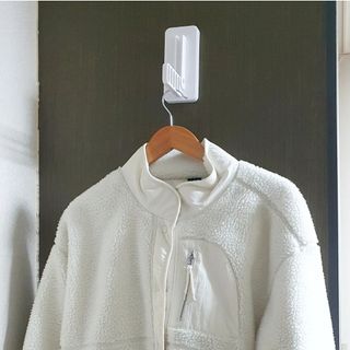 3M 코맨드 접이식 옷걸이 행거 훅 17029 1개 — 5점을 준 리뷰어가 2025년 11월 올린 사용 사진