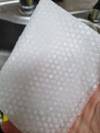 부직포나라 중금속유해물질ZERO 뜯어쓰는 주방 일회용수세미 60매 2매 — 5점을 준 리뷰어가 2022년 10월 올린 사용 사진
