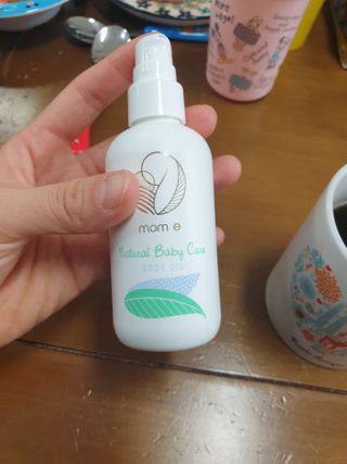 mom e 맘이 내추럴 베이비 케어 크림+바디오일 — 5점을 준 리뷰어가 2021년 1월 올린 사용 사진