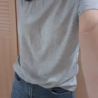 아르보노브라 아르보노 10color 데일리 반팔 노브라티 — 4점을 준 리뷰어가 2022년 5월 올린 사용 사진