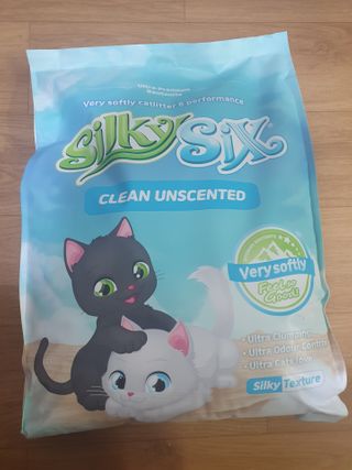 행운의집 실키식스 9kg 크린 언씬티드 프리미엄 고양이모래 — 4점을 준 리뷰어가 2021년 3월 올린 사용 사진