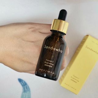 스킨큐어 산다화 비타민c 화이트닝 에센스 30ml — 5점을 준 리뷰어가 2023년 10월 올린 사용 사진
