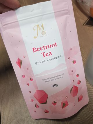 마시다 매혹적인 붉은 빛이 입안 가득히, 비트루트차 — 5점을 준 리뷰어가 2021년 3월 올린 사용 사진