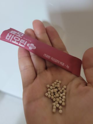 광동생활건강 [풍성한 자신감의 비결] 광동 효모 비오틴 플러스 — 3.5점을 준 리뷰어가 2023년 7월 올린 사용 사진