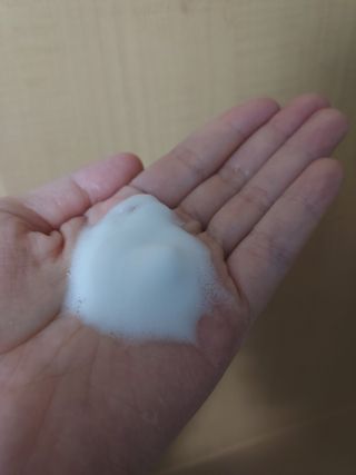 헤어플러스 콴디 아침세안제 폼클렌징 퓨어 어니스티 모닝클렌저 — 5점을 준 리뷰어가 2021년 7월 올린 사용 사진