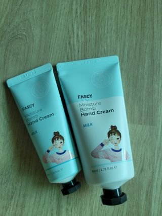 파시 FASCY 高保湿ハンドクリーム40ml+80ml セット — 4.5점을 준 리뷰어가 2021년 7월 올린 사용 사진