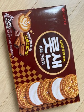 롯데제과 롯샌 카페크런치 — 5점을 준 리뷰어가 2021년 10월 올린 사용 사진