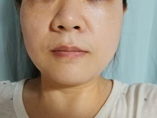 [AHC] 세이프온 에센스 선크림 올리브영 스페셜 증정 기획세트 — 4.5점을 준 리뷰어가 2022년 6월 올린 사용 사진