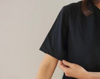 아르보노브라 아르보노 주니어 베이직 반팔 브라 티셔츠 — 4.5점을 준 리뷰어가 2022년 4월 올린 사용 사진